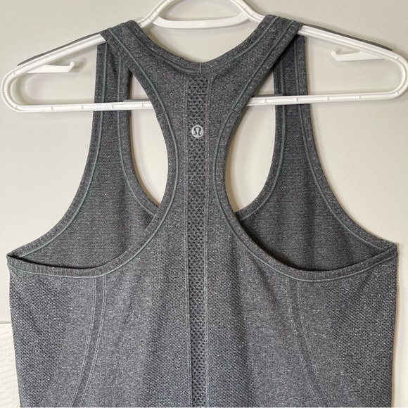 Lululemon Swiftly Tech Racerback Heathered Black Size 10 - Picture 11 of 14